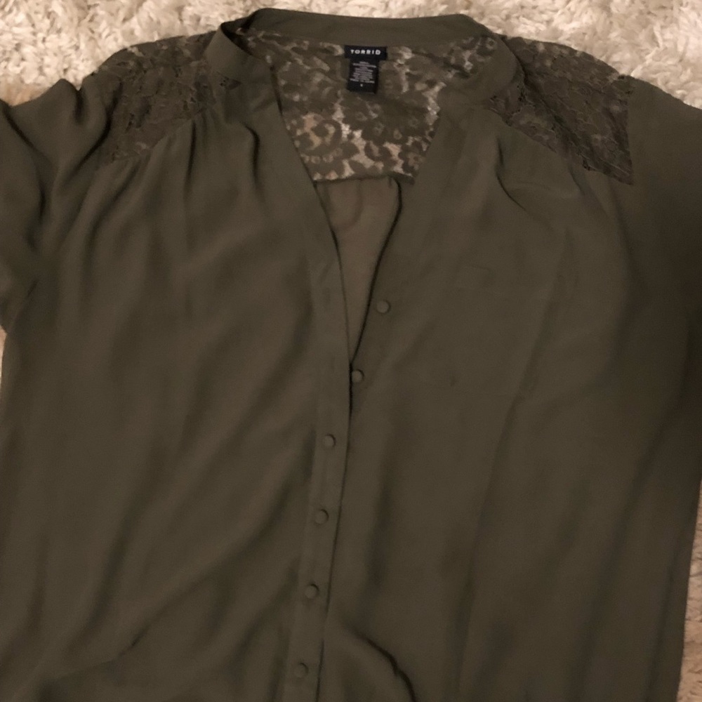 Olive Short Sleeve Lace Top
